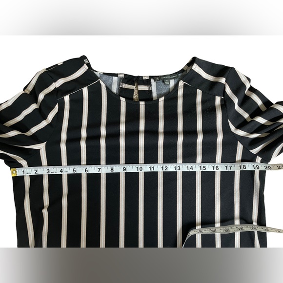 Black and tan striped blouse - Picture 6 of 10